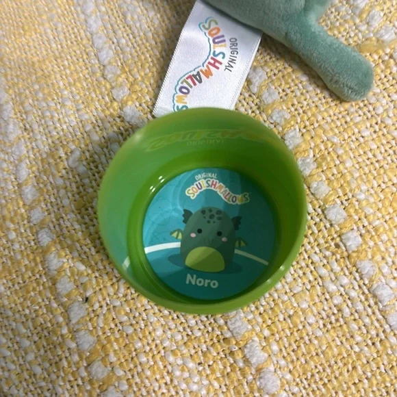 Noro the Cthulhu Squishmallow 2” - Picture 3 of 3